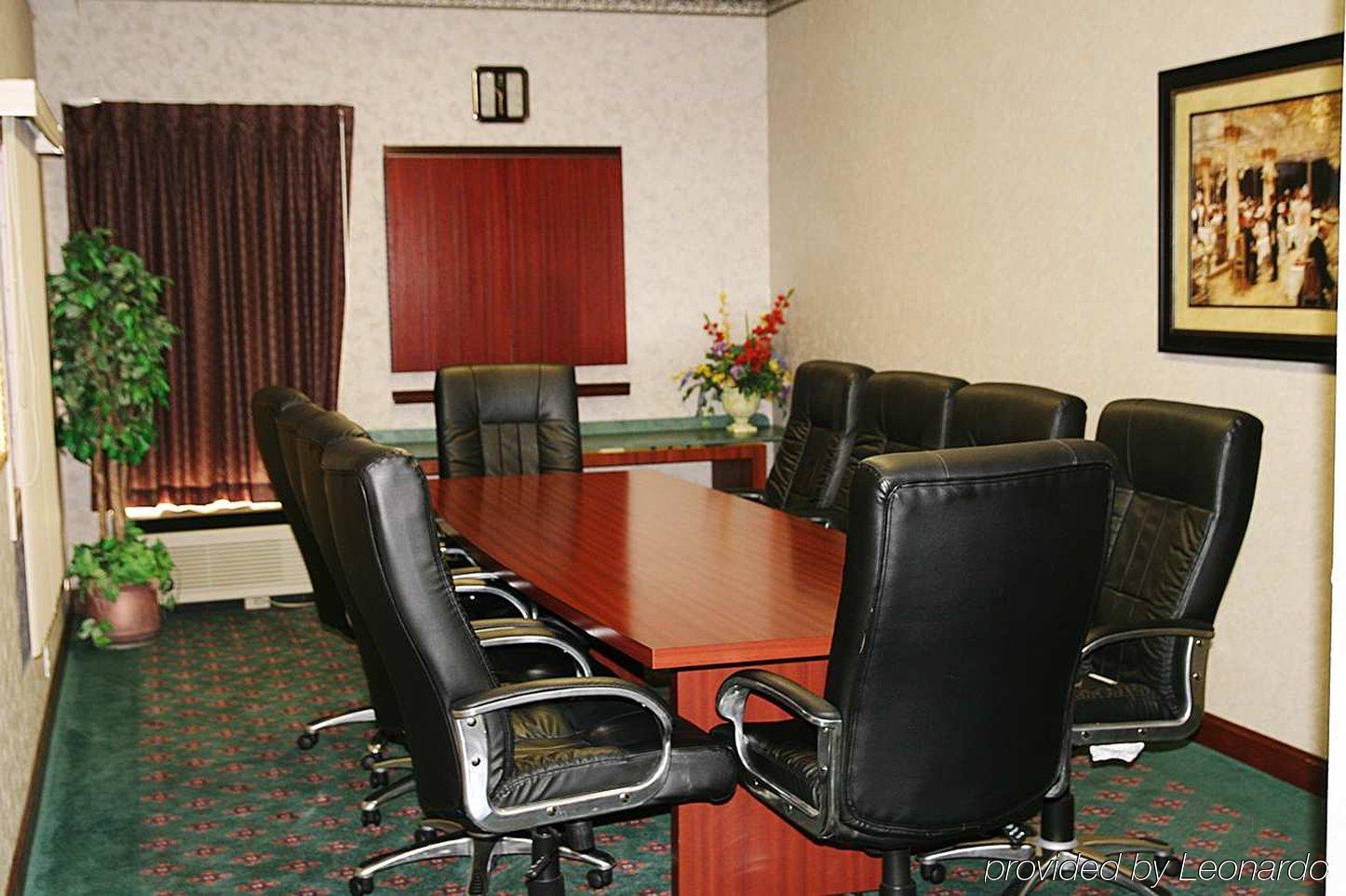 Hampton Inn West Columbus Facilities photo