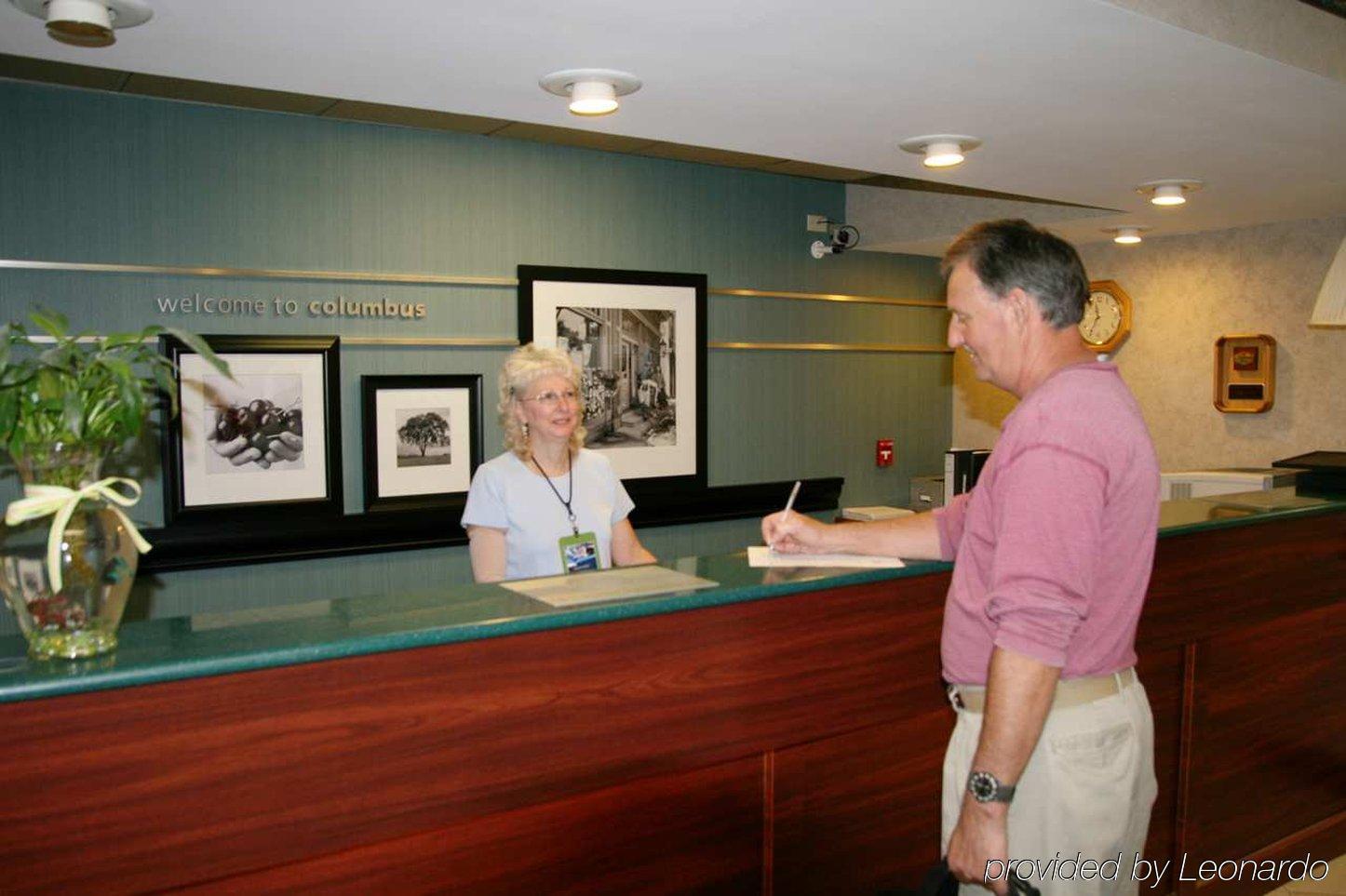 Hampton Inn West Columbus Interior photo